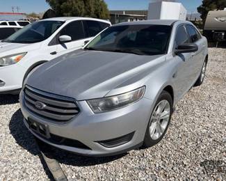 515  2016 Ford Taurus 
