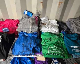 4070  Brooks Apparel 