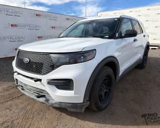 300  2020 Ford Explorer 