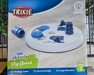 3540  TRIXIE Dog Activity Flip Board 