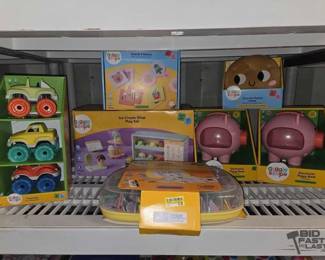 4518  Giggle Scape Toy Collection 