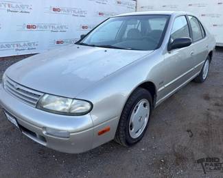405  1994 Nissan Altima 