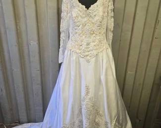 7000  Vintage Beaded White Lace Wedding Dress 
