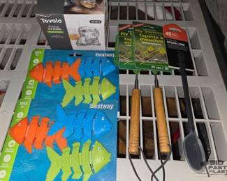 4532  Bulldog Ice Mold, Fly Swatter, Spoon and Squiggle Fish 