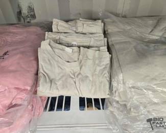 4536  Unisex Short Sleeve TShirts Size Medium 