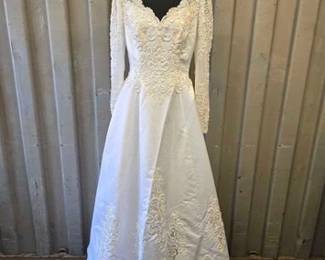 7010  Vintage White Beaded Lace Wedding Dress 