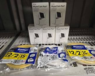 7536  Wyze Cam Pan Bundle 