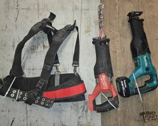 7506  2 Reciprocating Saws  Milwaukee Electricians Belt 