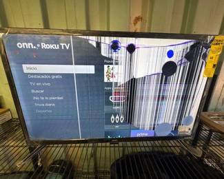 8032  32 Onn Roku TV with Remote 