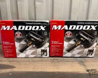 7564  2 New Maddox 5 Gallon Air Bead Sealers 