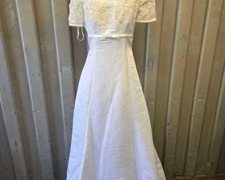 7002  Vintage White Beaded Wedding Dress 