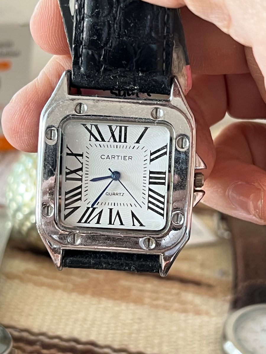 Cartier tank faux 