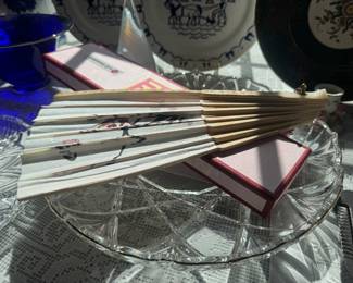 Vintage Style Folding Hand Fans