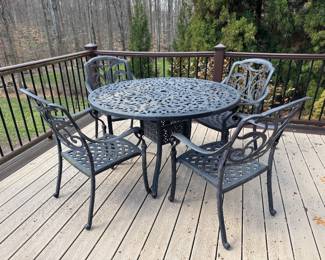Wrought Aluminum Outdoor Patio Set (Round Table - 48"D x 29"H / 4 Chairs - 25"D x 25"W x 36" Back Height)