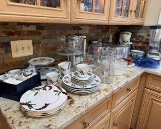 Collection of Dish Ware & Kitchen Accessories