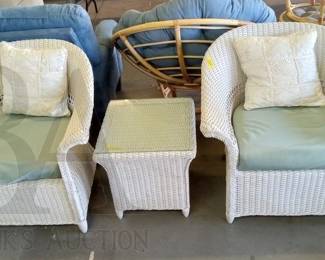 wicker arm chair