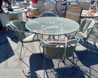patio furniture 