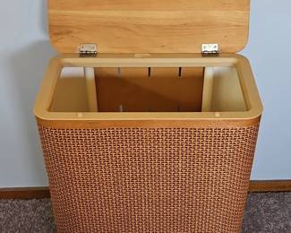 Vintage Wicker Laundry Hamper with Wood Lid
