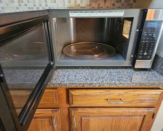LG Stainless Steel Microwave Oven second image