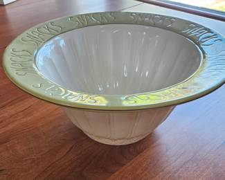 Snack bowl with more please second image