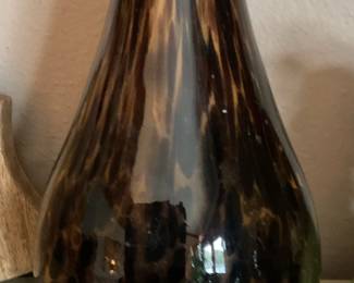 Tortoise shell glass vase