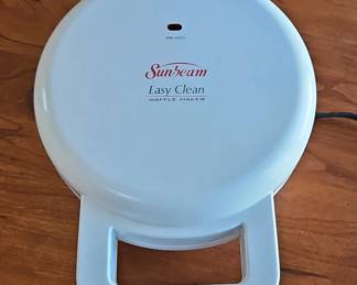 Easy Clean Waffle Maker
