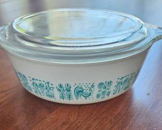 Pyrex Butterprint Casserole in diameter dishes, set of second image