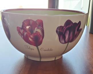 Tulipa Candida Serving Bowl in diameter