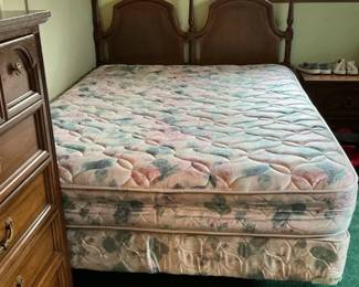Fram, Mattress and Box Spring second image