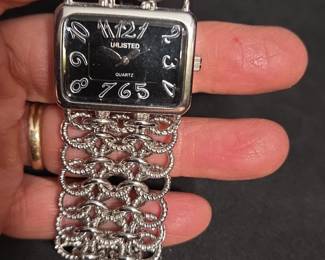 Womens Quartz Watch B