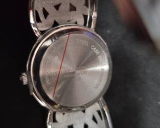 Womens Fashion Watch B second image