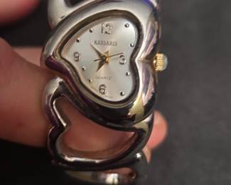 Heart cuff watch