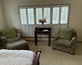 Medical Center Estate Sale - PreSale Available Now Set of arm chairs