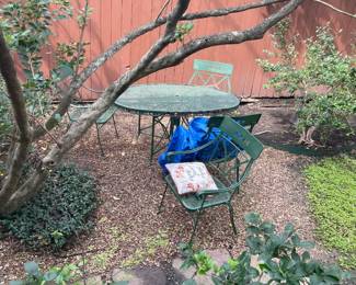Medical Center Estate Sale - PreSale Available Now Outdoor Garden Set
