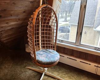 hanging wicker chair