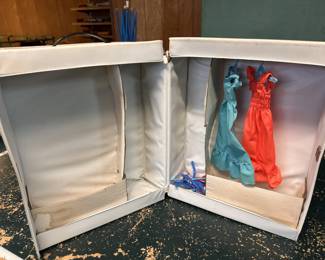 Vintage Barbie Fashion Trunk