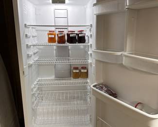 Whirlpool upright freezer, Model WZF79R20DW03