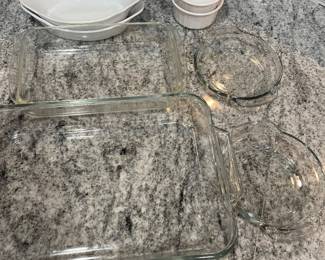 Glassware assortment 