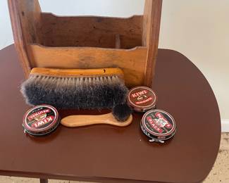 Vintage shoe shine box