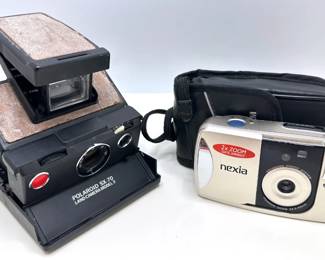 Minolta XL601 Movie Camera With 2 Rolls Of Movie Film & Hand Mount Stand Lot #: 83