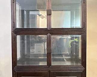 Wood Curio Cabinet With Mirrored Back & Bottom Storage Lot #: 49
