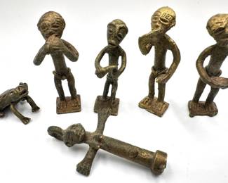 4 African Gold Weight Brass Figures & 2 Pendants: Woman & Frog Lot #: 88