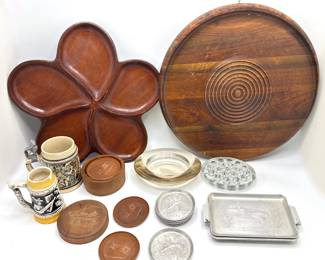 Vintage Wood Trays, Coaster Sets, Beer Steins, Aluminum Trays, Aries Etched Glass Ashtray & Glass Turtle Lot #: 143