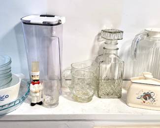 Vintage Kitchen Glassware: Pyrex, Corning Ware, Acoroc France & More Lot #: 159