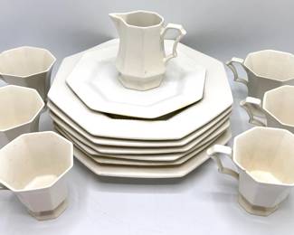 Vintage Independant Ironstone Dishes: 6 Dinner Plates, 1 Salad Plate & 6 Teacups & Creamer Lot #: 135