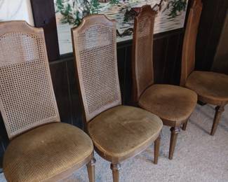 (4) dining chairs