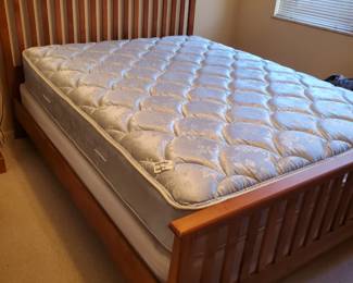This bed is gorgeous 