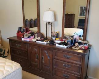 1980's dresser double mirrors by HPL