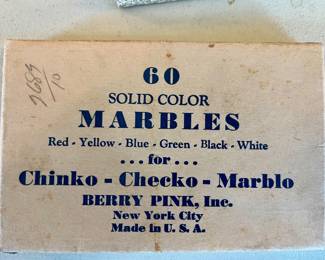 Vintage Chinko-Checko-Marblo set of marbles in original box