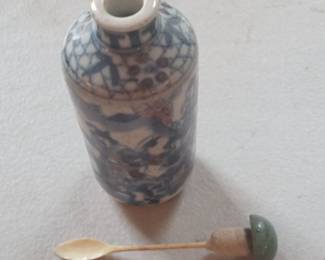 Chinese Blue and White Porcelain Snuff Bottle with Spoon
